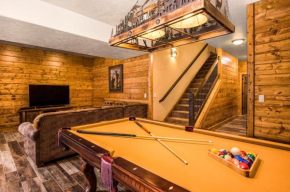 WaterMill Cove Resort LUXURY 8Bed 8BA Lakefront Lodge HUGE POOL 2 miles to SDC MiniGolf